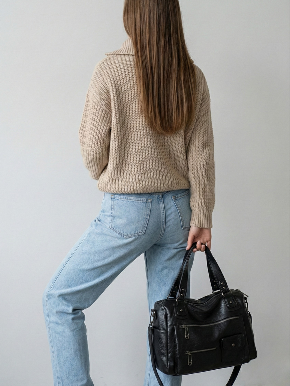 Big handbag for school with a spacious top-zip opening SALERNO