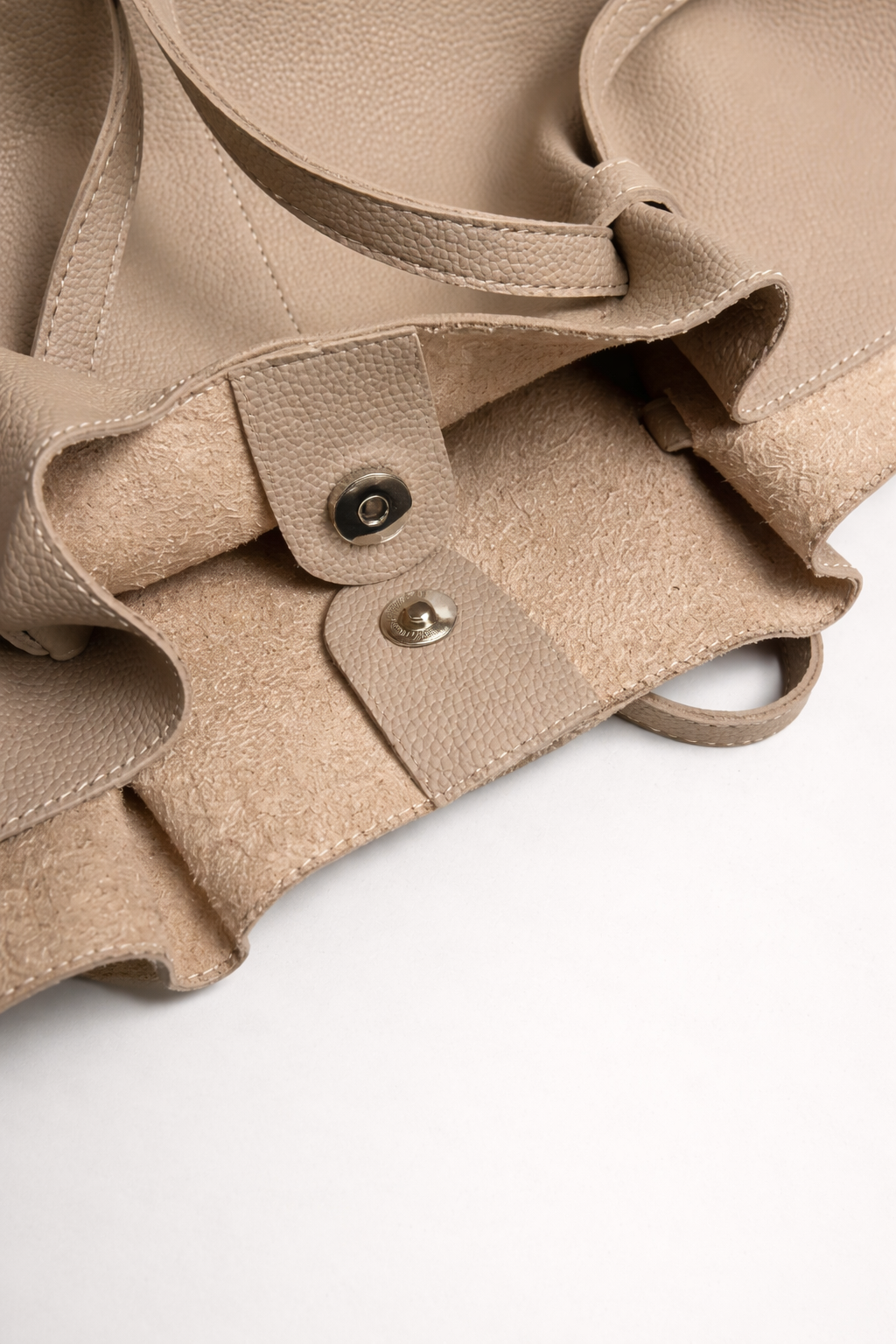 Comfortable tote bag for work