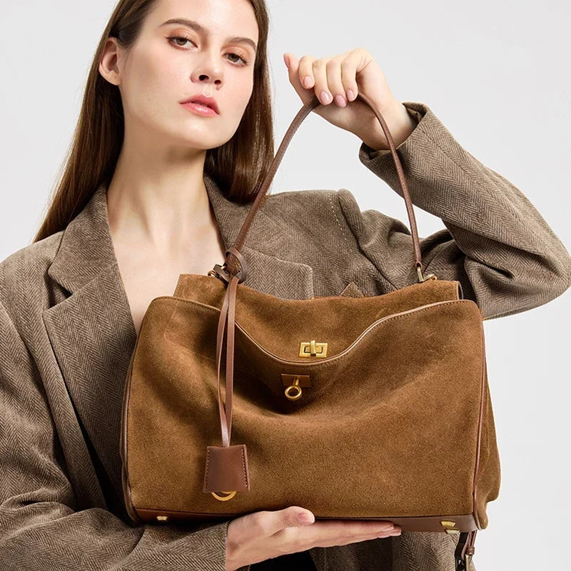 Shoulder handbag for work