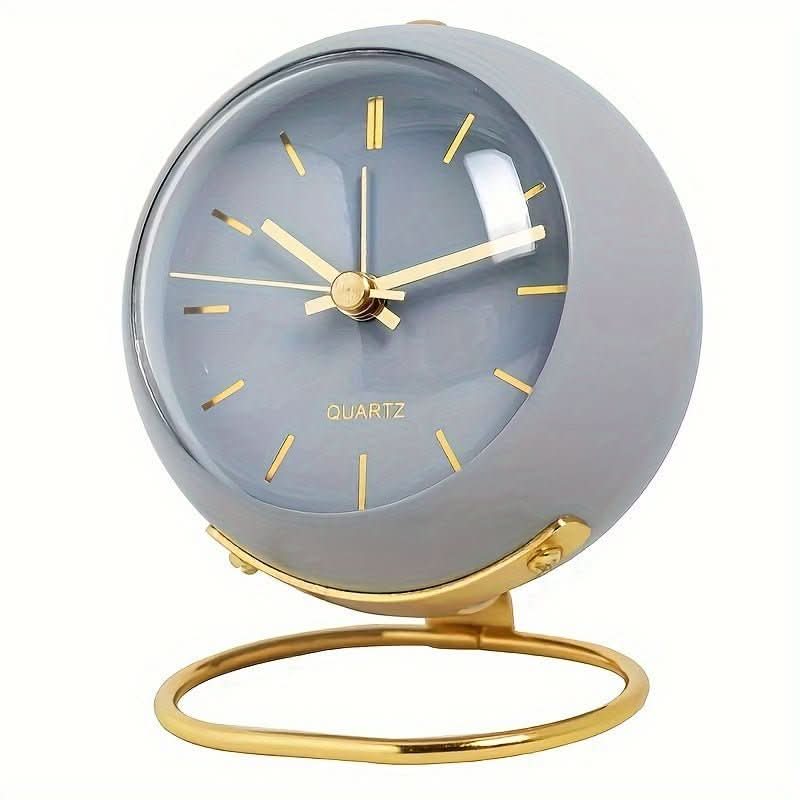 Retro Analog Alarm Clock with Silent Movement