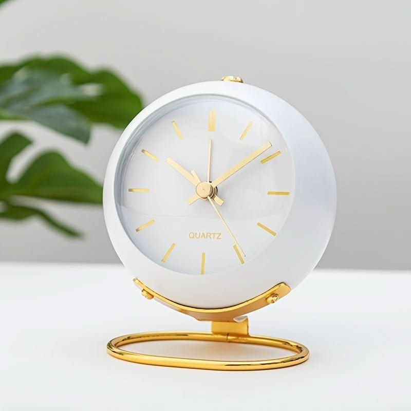 Retro Analog Alarm Clock with Silent Movement