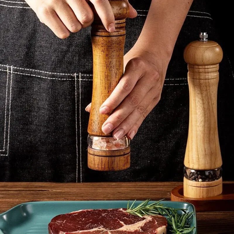 Elegant Wooden Pepper and Salt Grinder with Adjustable Coarseness