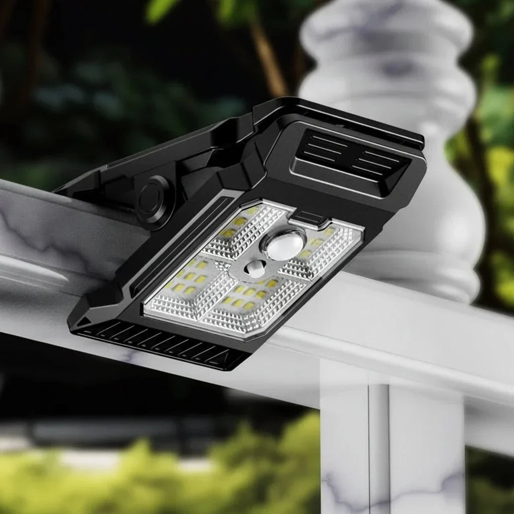 Smart Solar Clip Light for Outdoor Use