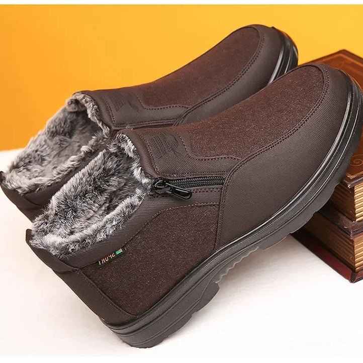 Men’s Winter Leather Boots with Thermal Fur Interior and Slip-Resistant Base