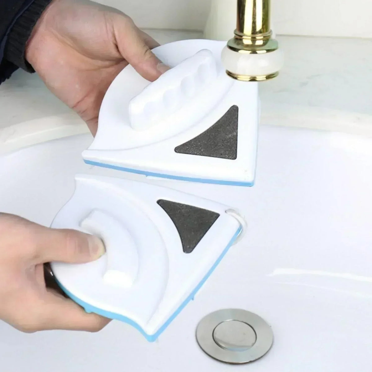 Double-Sided Window Cleaner