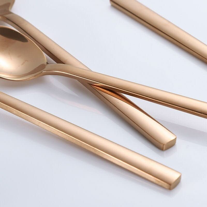 30-Piece Stainless Steel Cutlery Set for 6 People