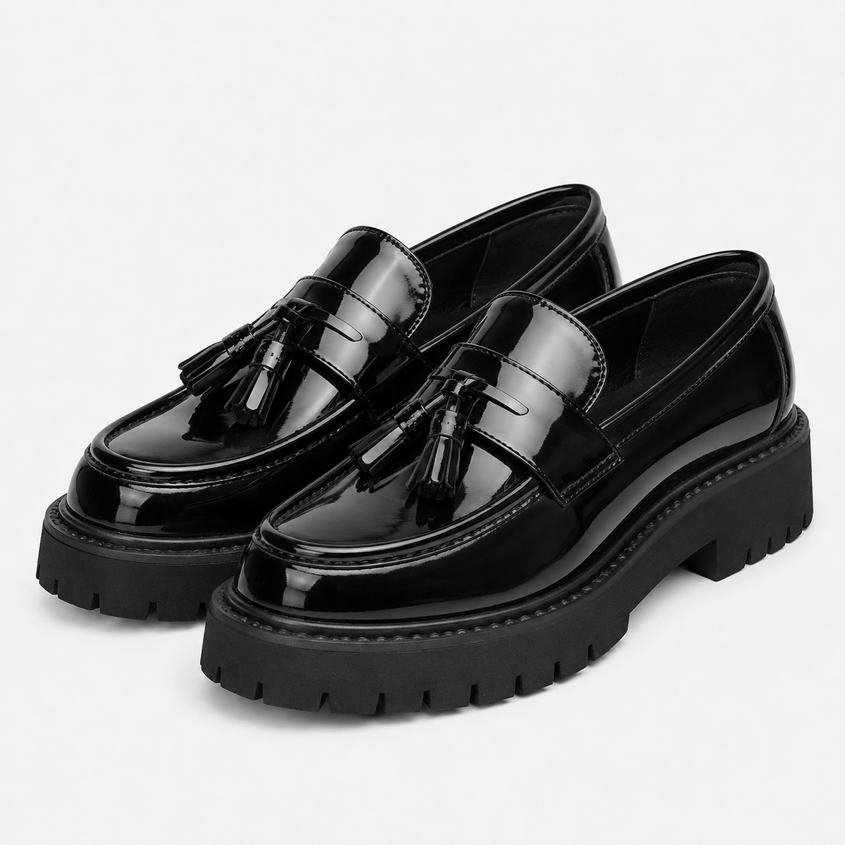 Men's Black and White Leather Tassel Loafers