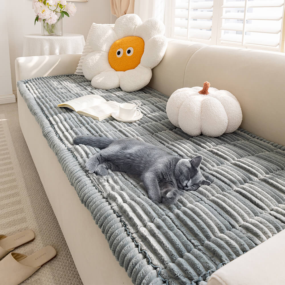 Soft Flannel Pet Mat for Sofa and Bed Comfort