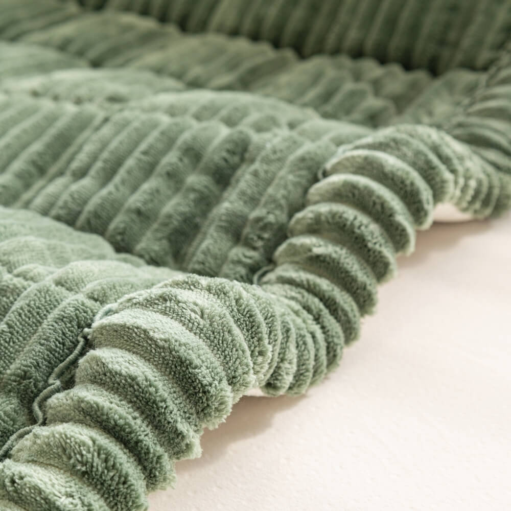 Soft Flannel Pet Mat for Sofa and Bed Comfort