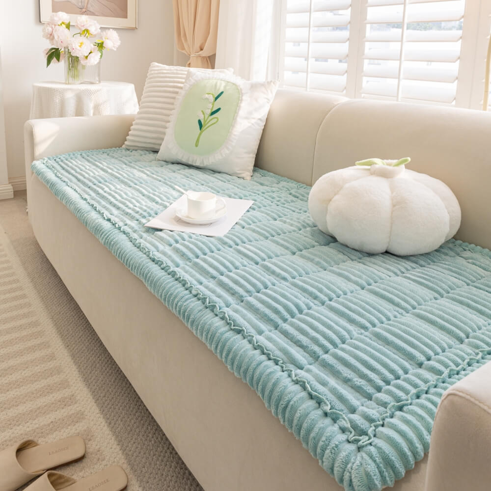 Soft Flannel Pet Mat for Sofa and Bed Comfort