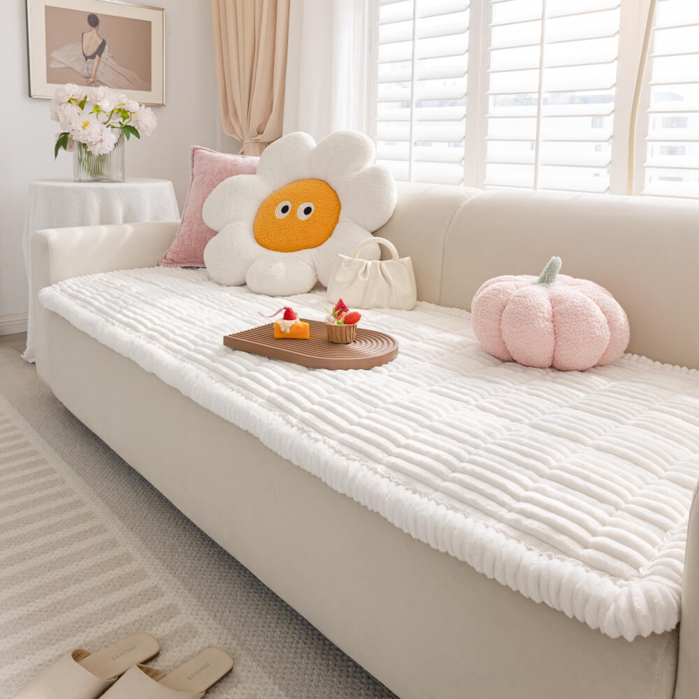 Soft Flannel Pet Mat for Sofa and Bed Comfort